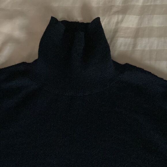 Trend Les Copains Black Wool Turtleneck Sweater with Button Detail. Size 42/6. - Picture 4 of 9